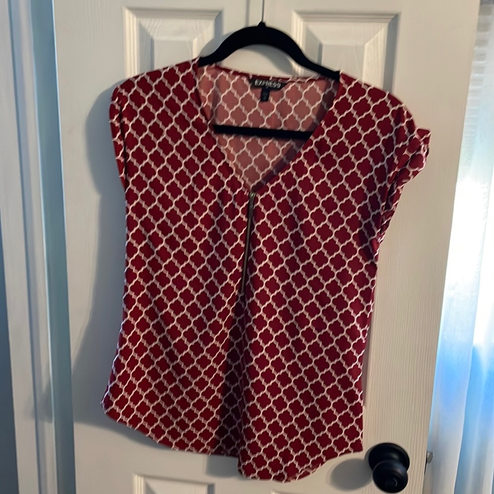 Express Size XS Short Sleeve Red Blouse